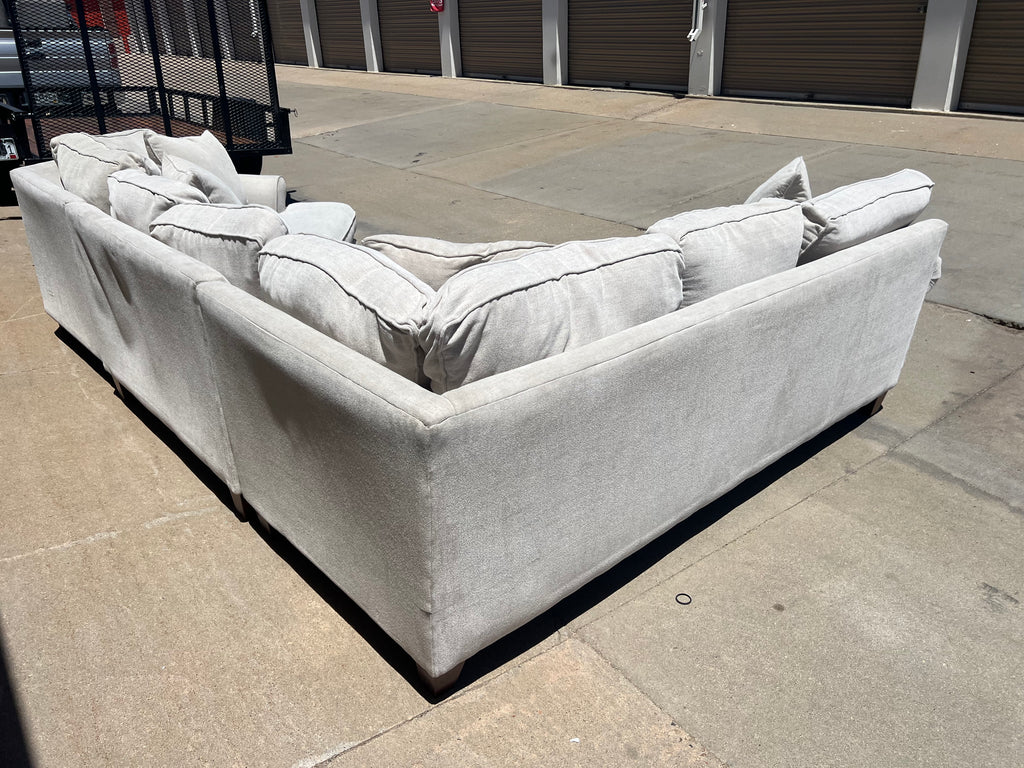 Large Havertys White Sectional with Cuddler