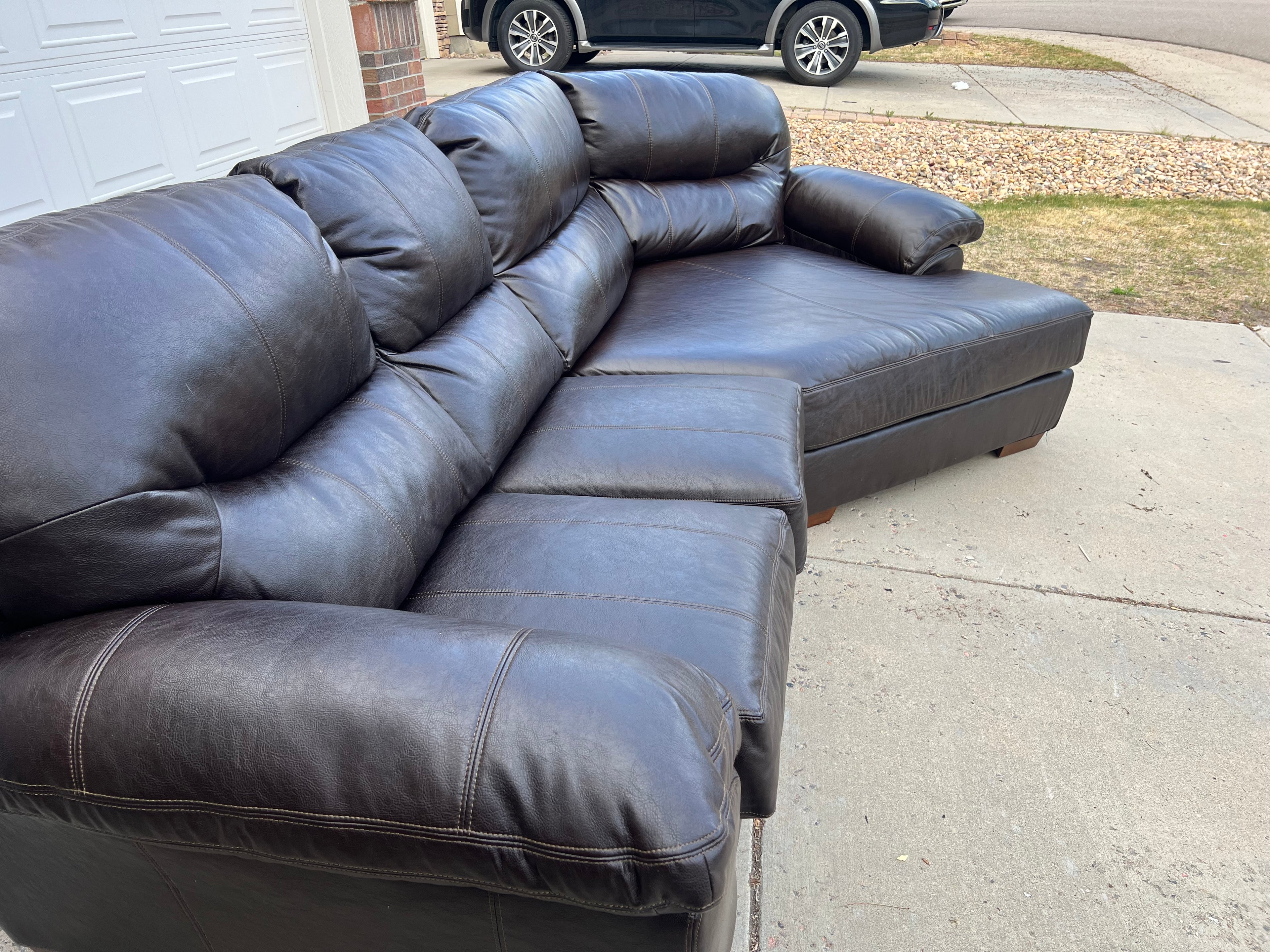 Leather Sectional with Large Lounger