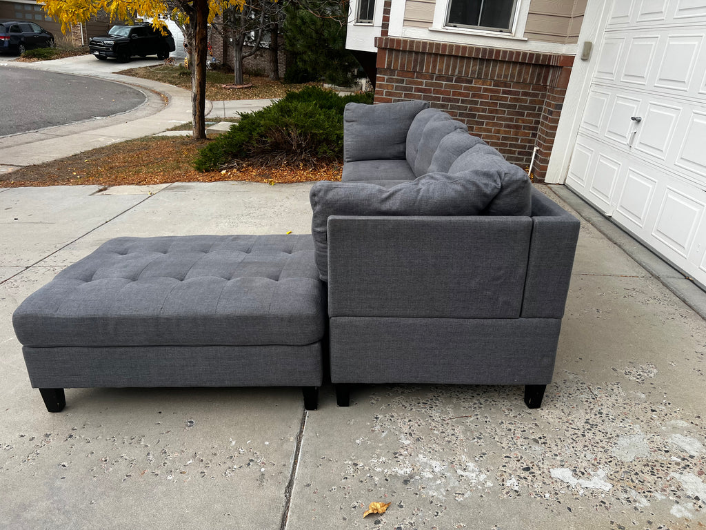 Grey 4-piece modular sectional with tufted ottoman, photo 3