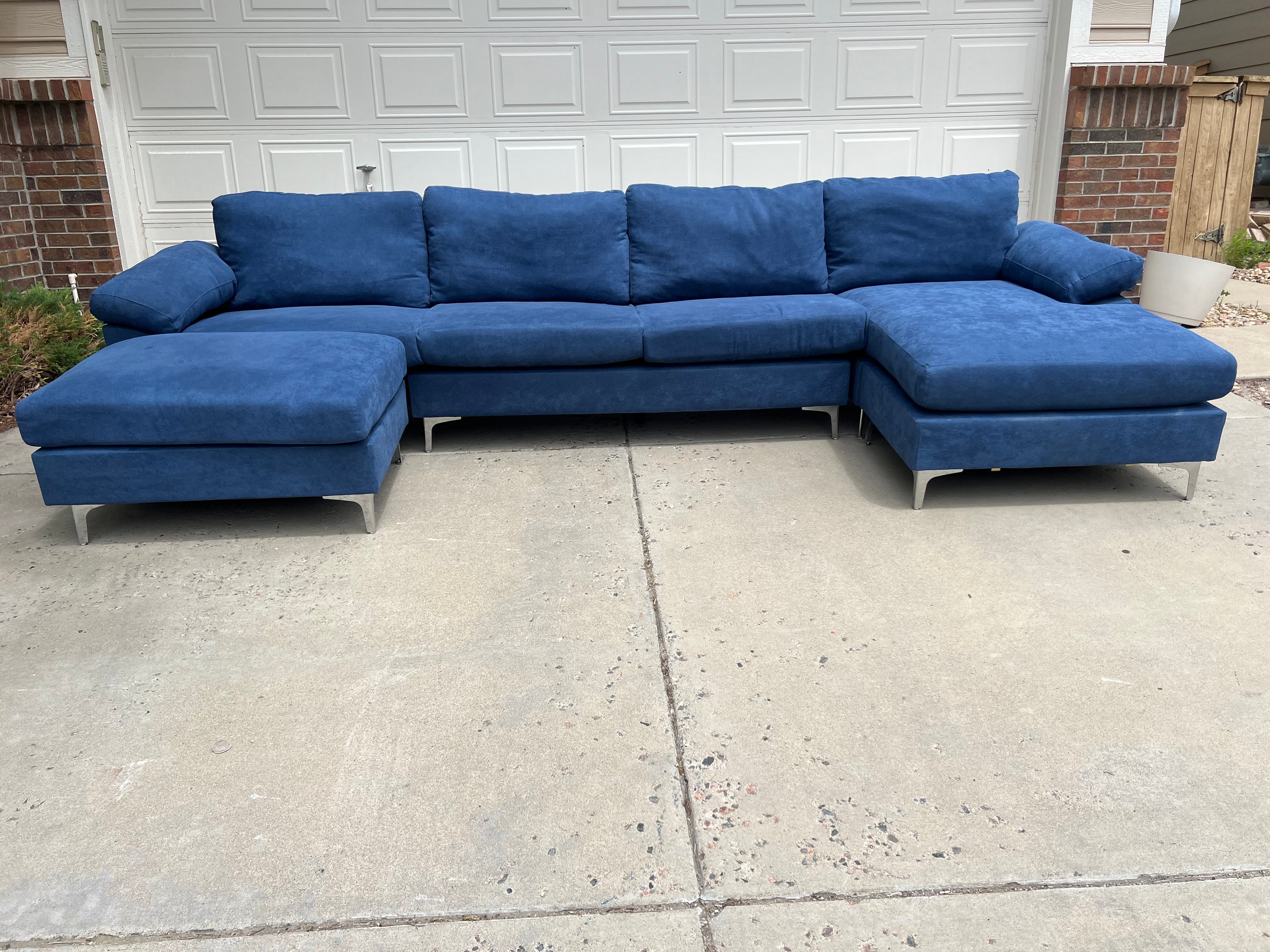 Modern U-Shaped Blue Sectional