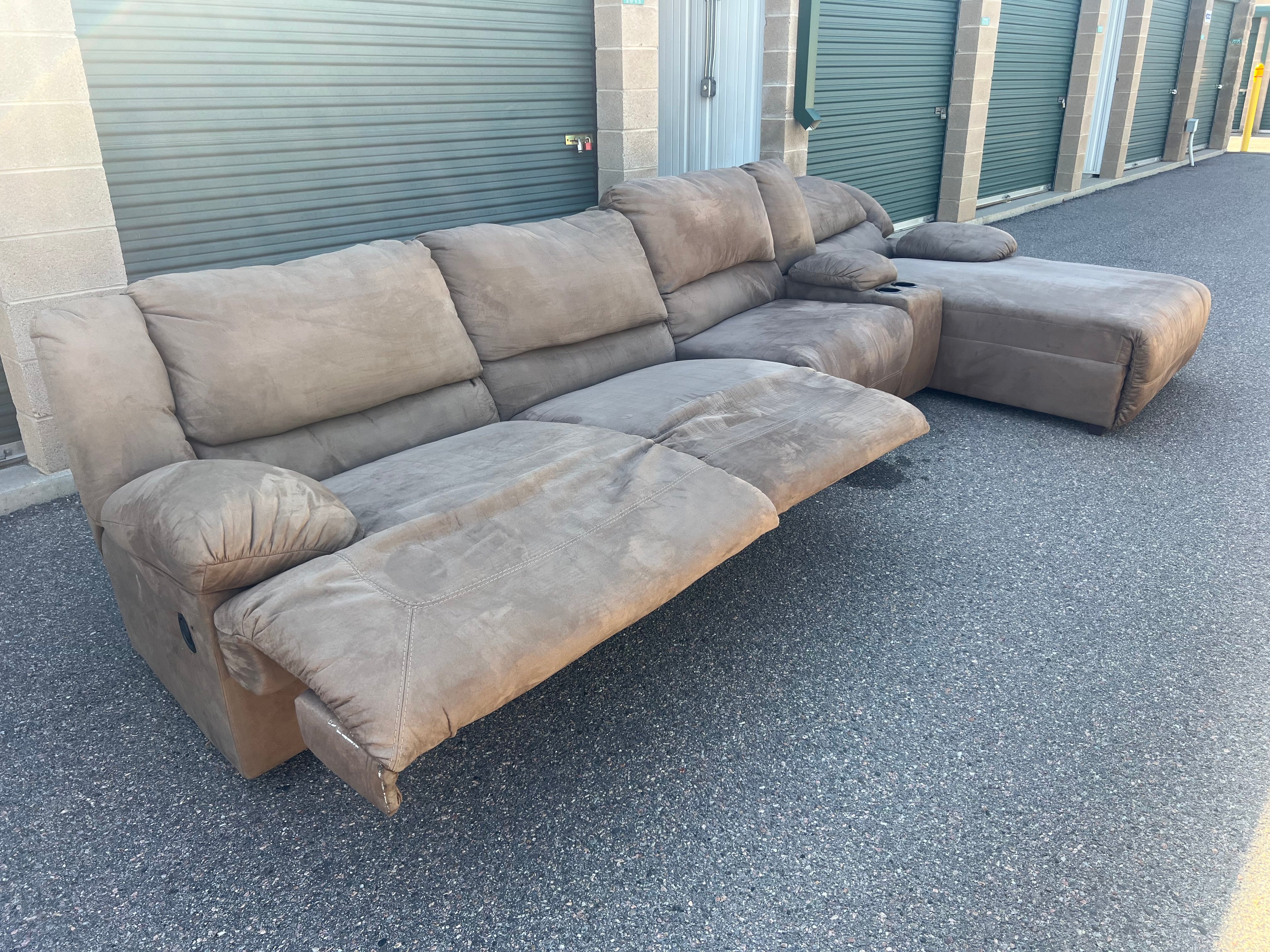 Brown Reclining Massive Sectional