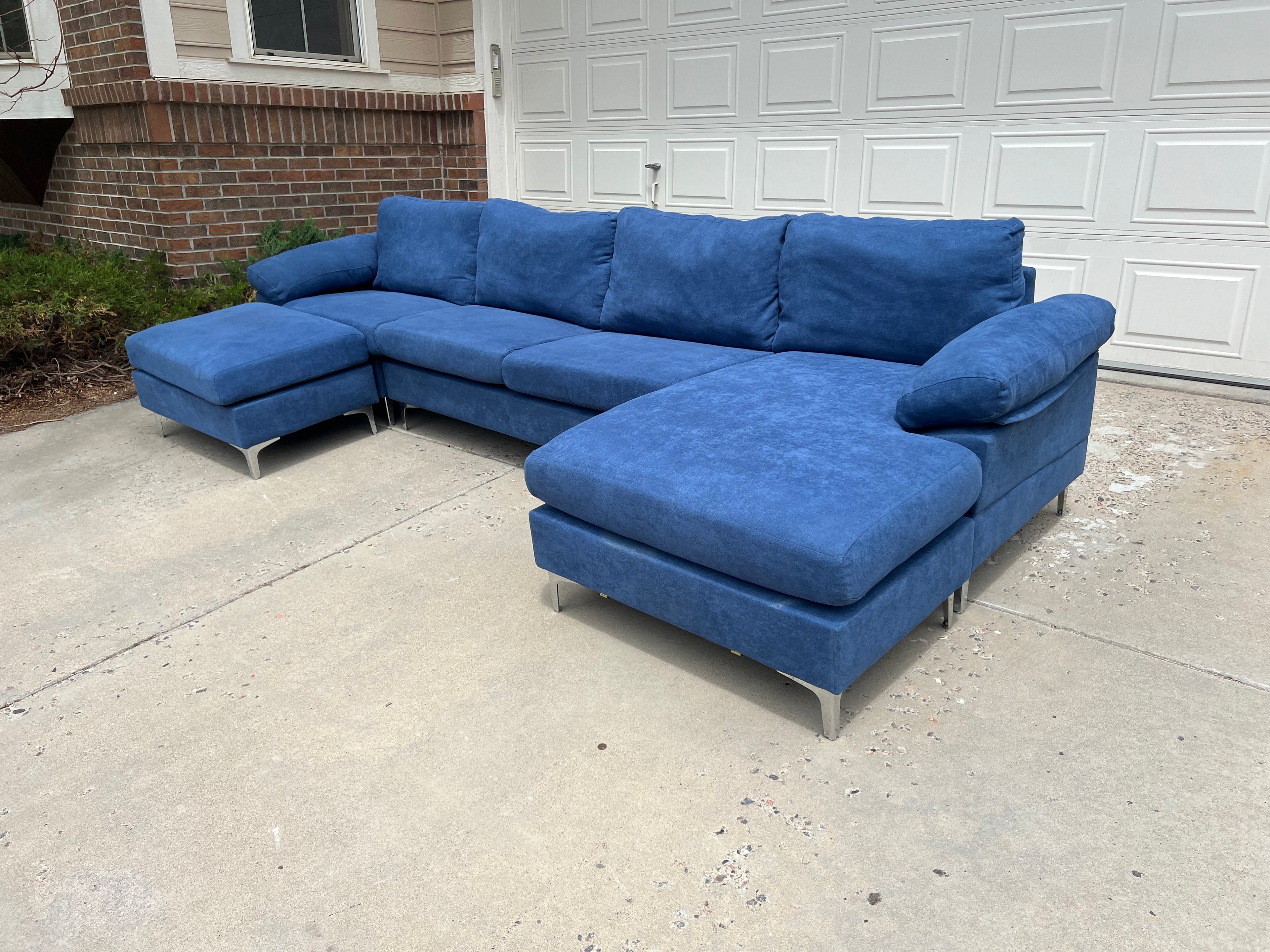 Modern U-Shaped Blue Sectional