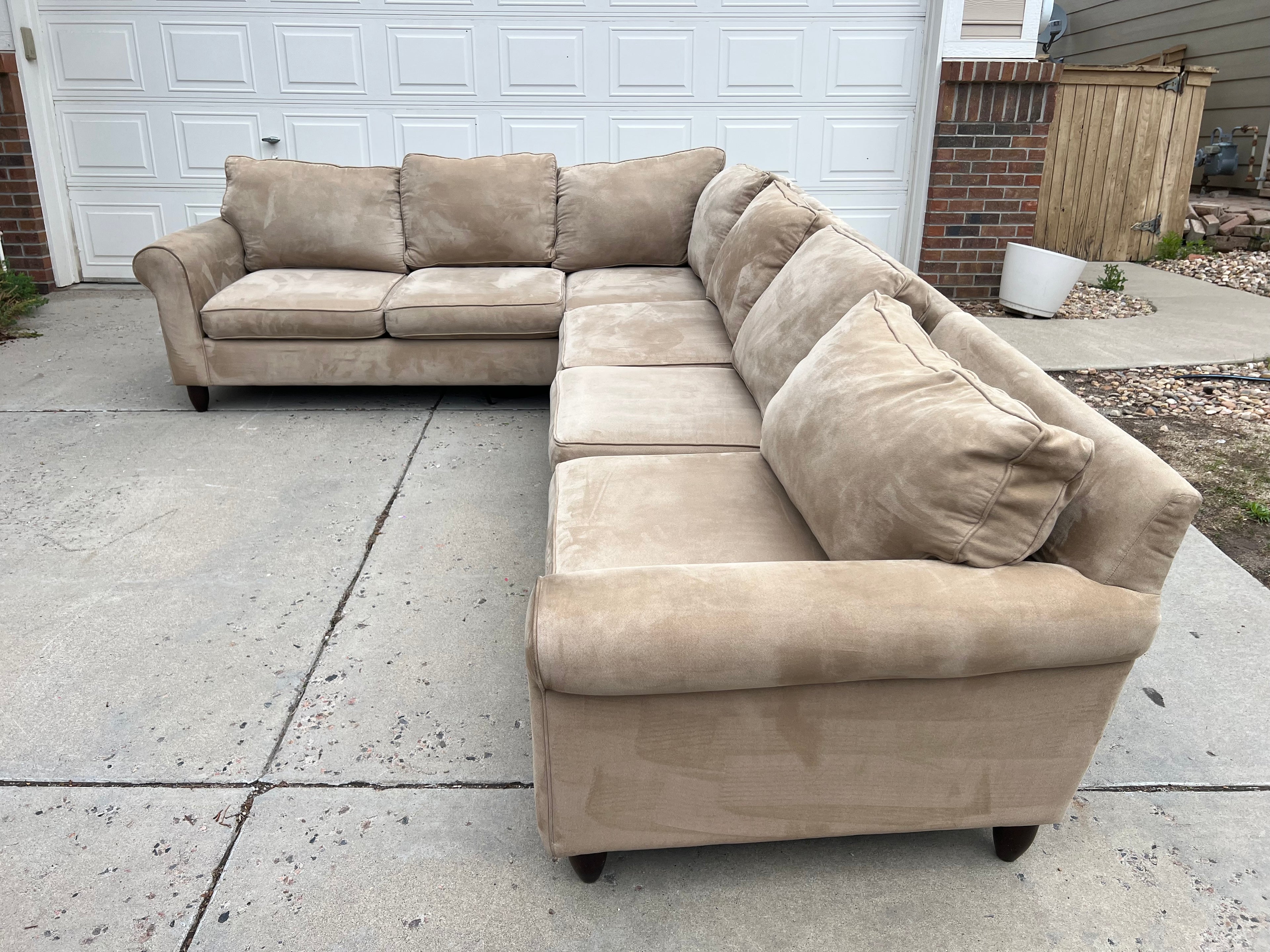 Beige Havertys Large Sectional