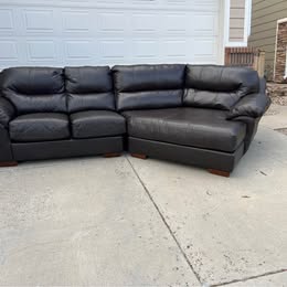 Leather Sectional with Cuddler
