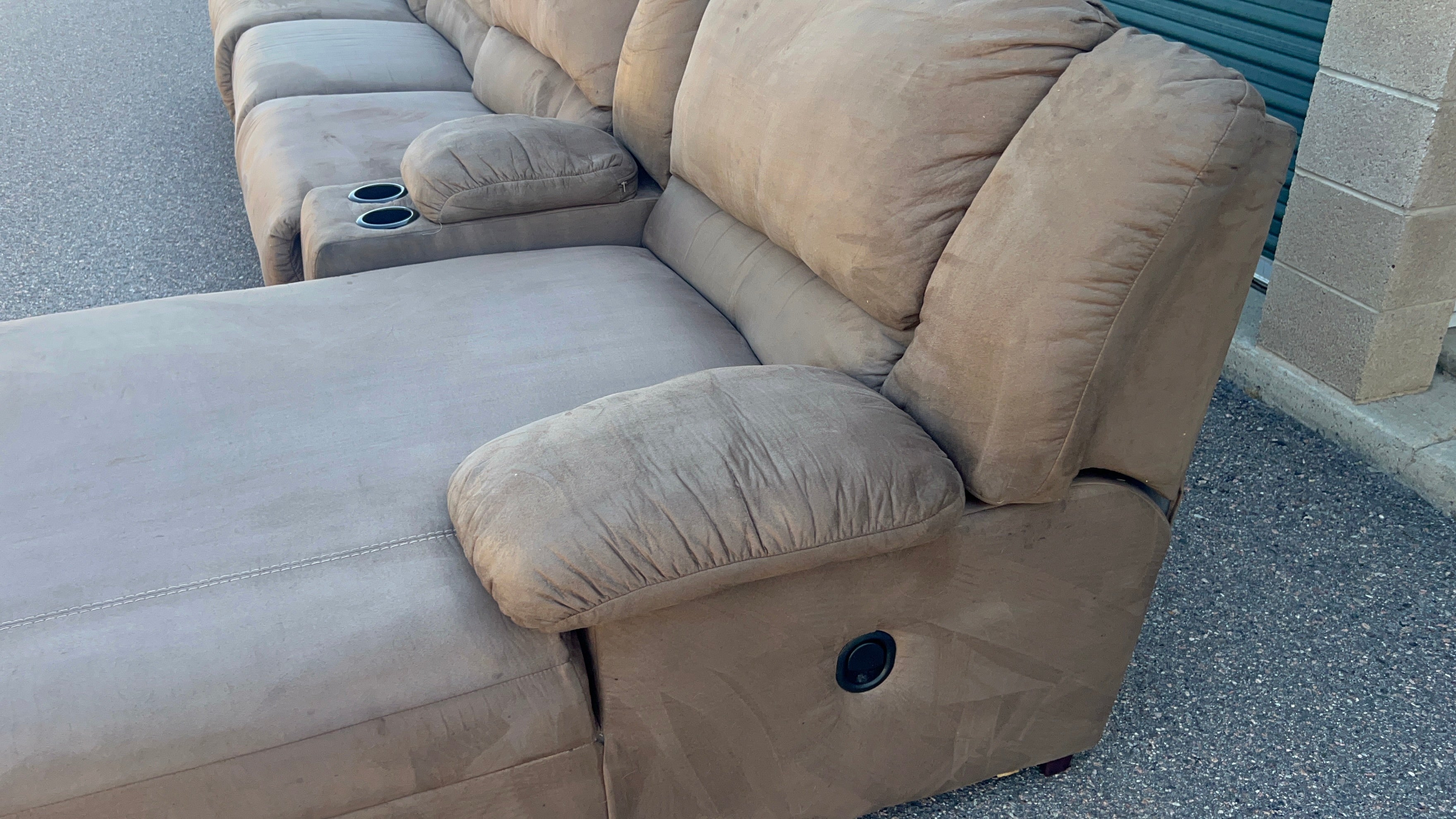 Brown Reclining Massive Sectional