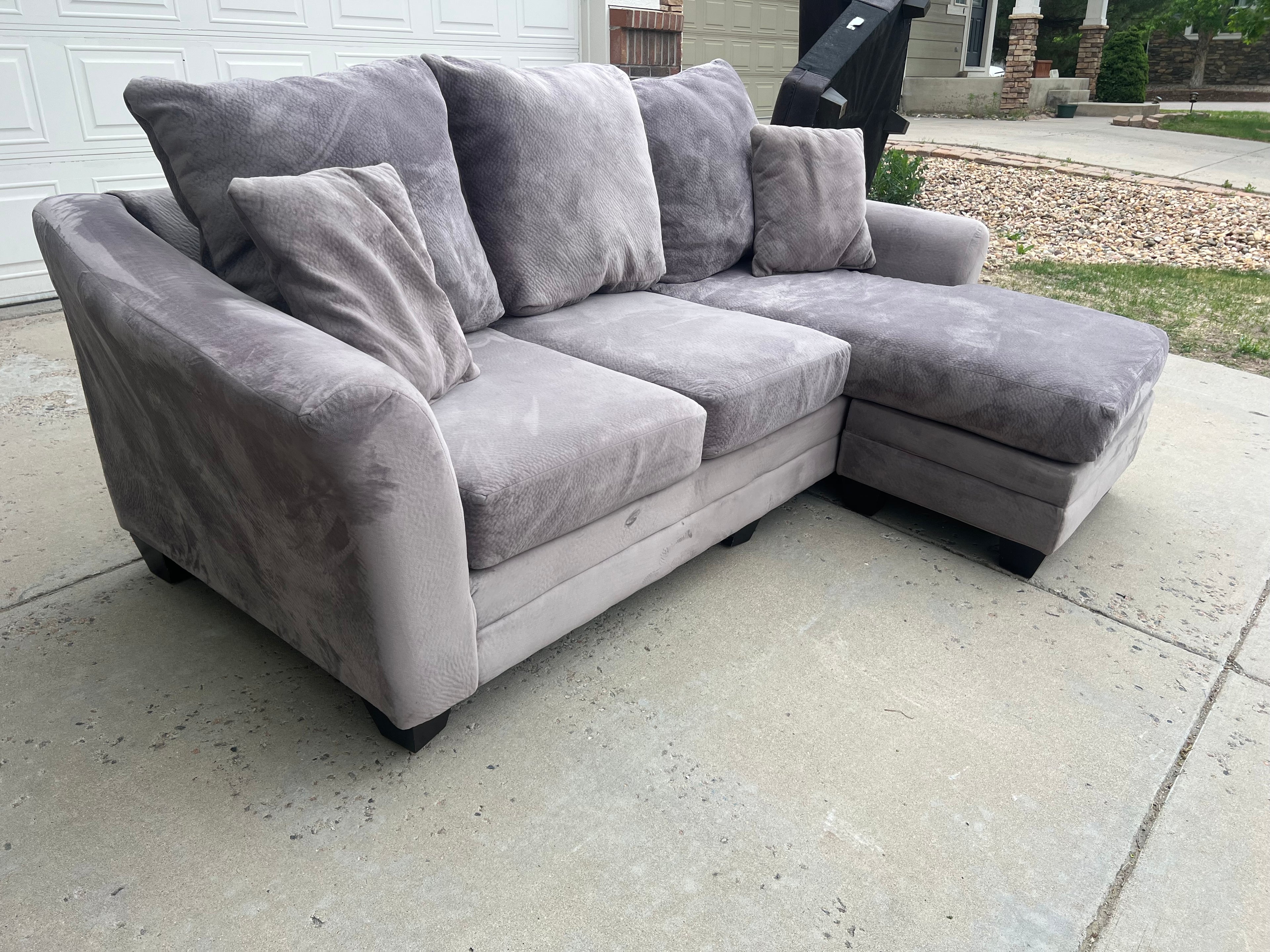 Kroehler Sectional with Reversible Chaise
