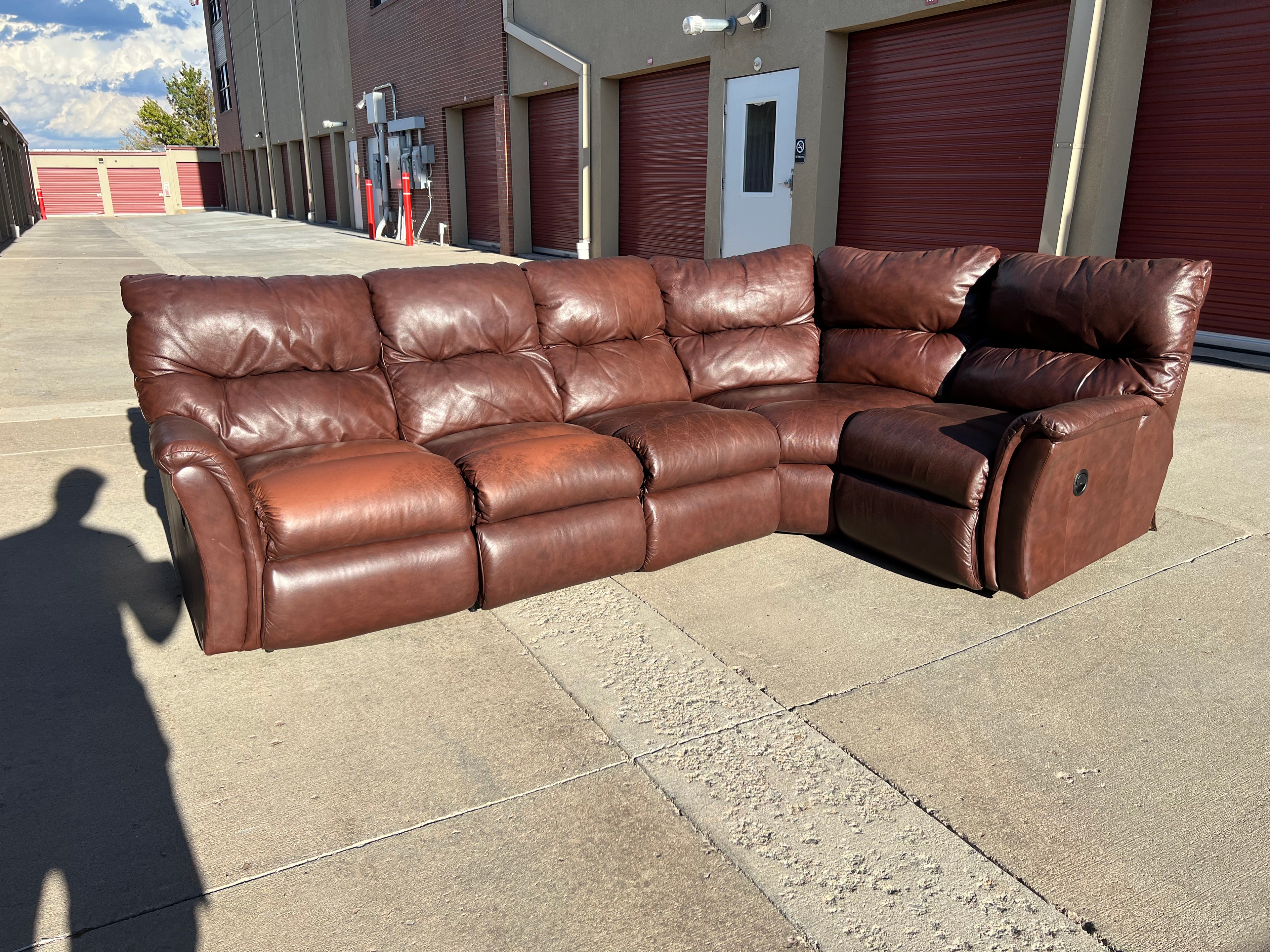 Woodleys La-Z-Boy Leather Comfy Reclining Sectional