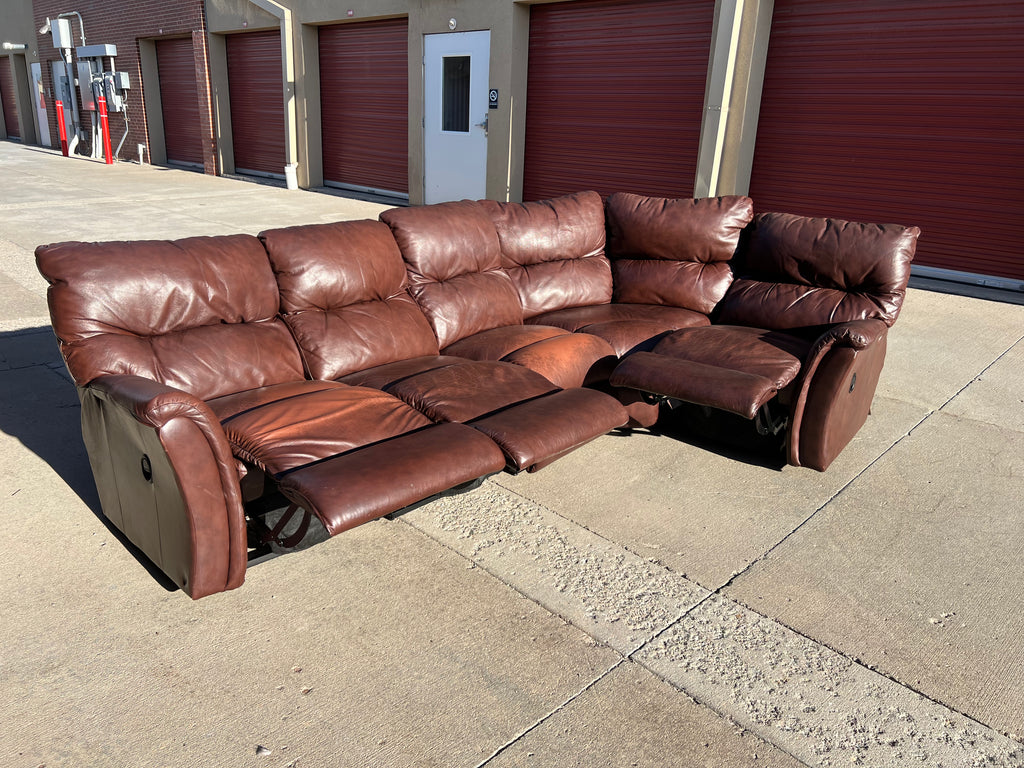 Woodleys La-Z-Boy Leather Comfy Reclining Sectional