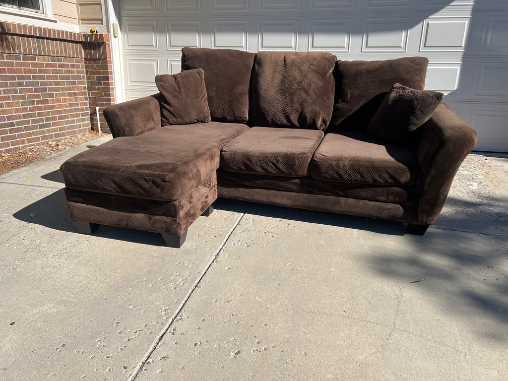 Brown Microfiber Comfy Sectional with Reversible Chaise