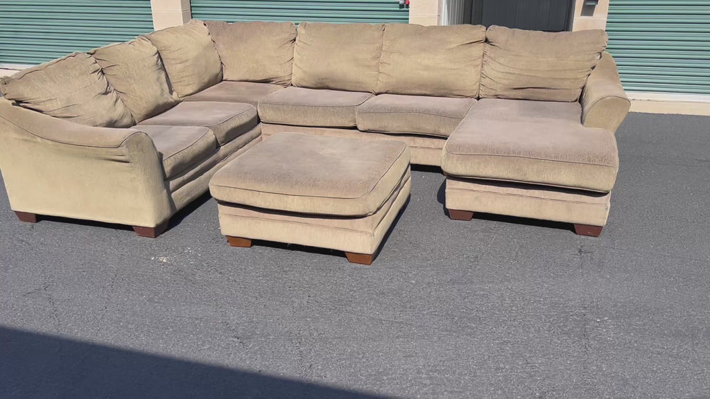 Large Comfy U-Shaped Brown Sectional with Ottoman